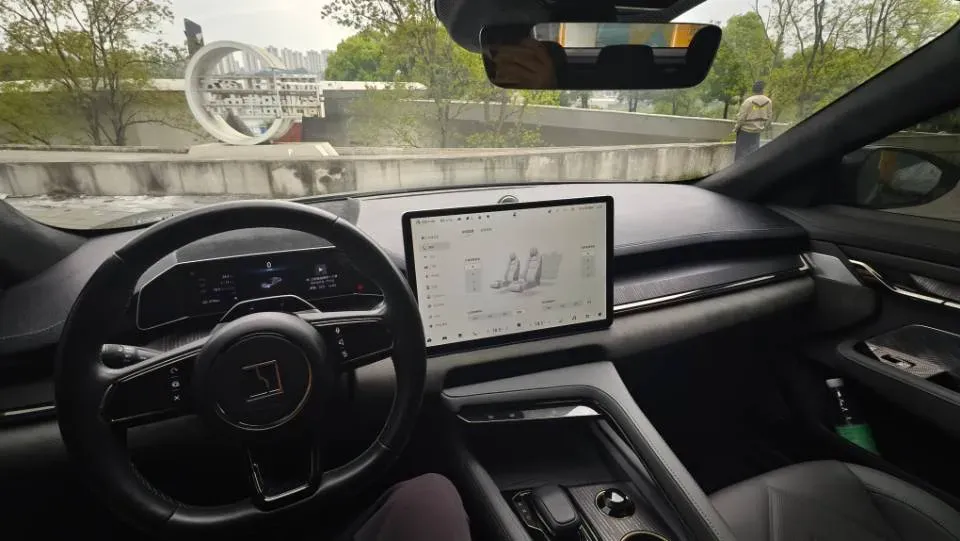 2022 Zeekr 001 BEV 86KWH,autocango,china used car exporter,china ev exporter,chinese used car exporter,chinese used ev exporter