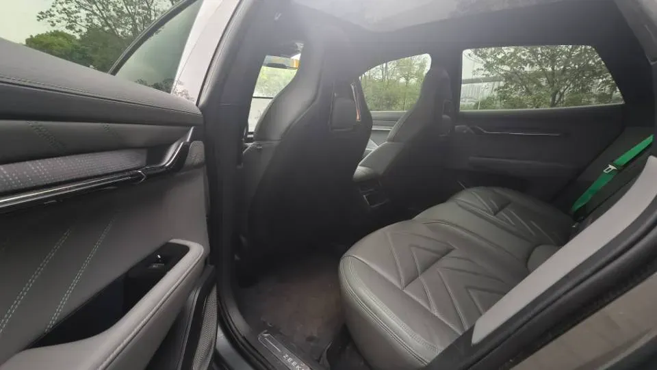 2022 Zeekr 001 BEV 86KWH,autocango,china used car exporter,china ev exporter,chinese used car exporter,chinese used ev exporter