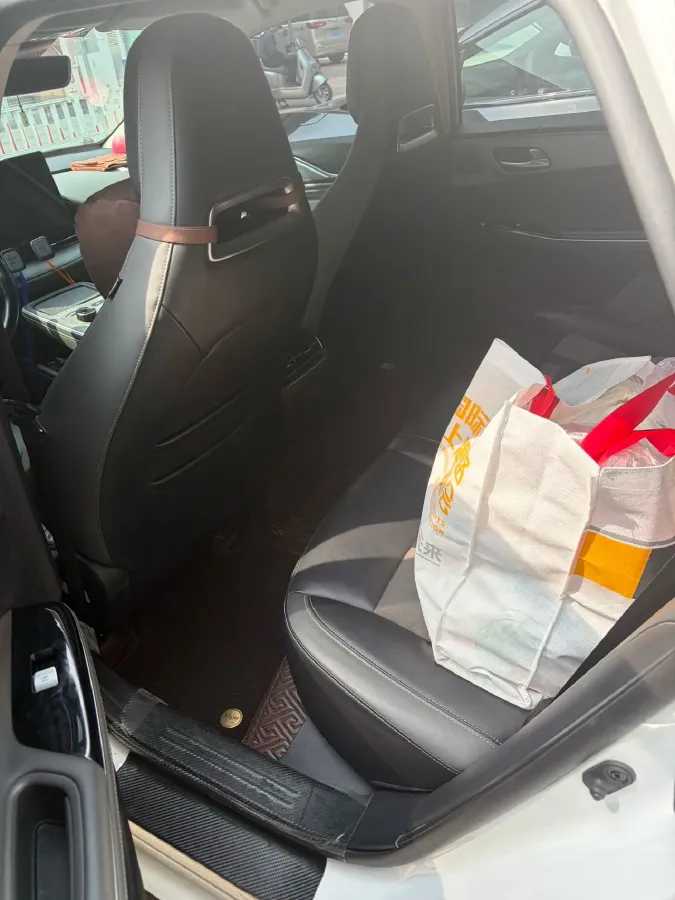 2022 ChangAn Oshan Z6 1.5T 170HP L4 6TCT PHEV 28.4KWH,autocango,china used car exporter,china ev exporter,chinese used car exporter,chinese used ev exporter