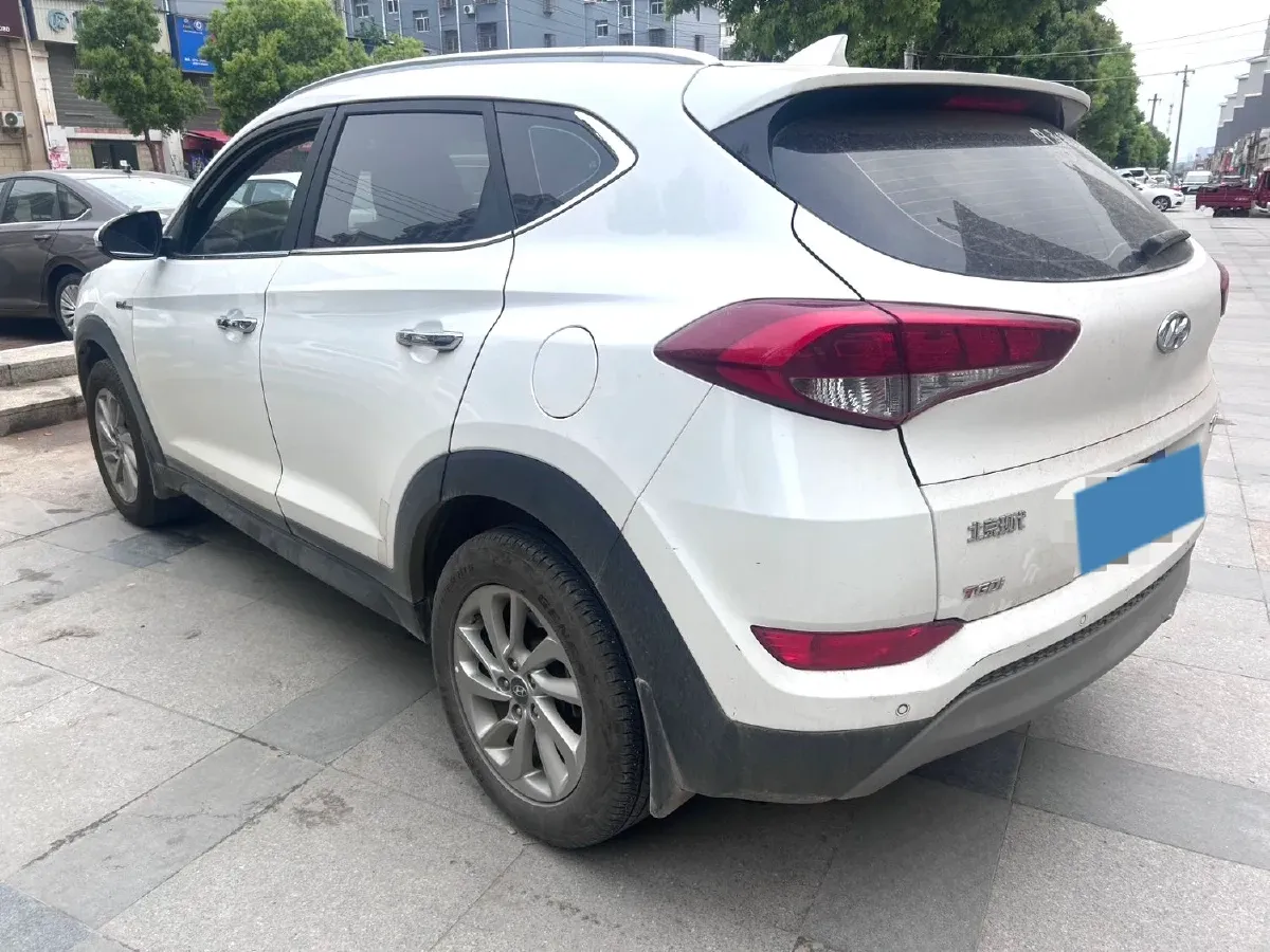 2015 Hyundai Tucson 1.6T 177HP L4 7DCT,autocango,china used car exporter,china ev exporter,chinese used car exporter,chinese used ev exporter