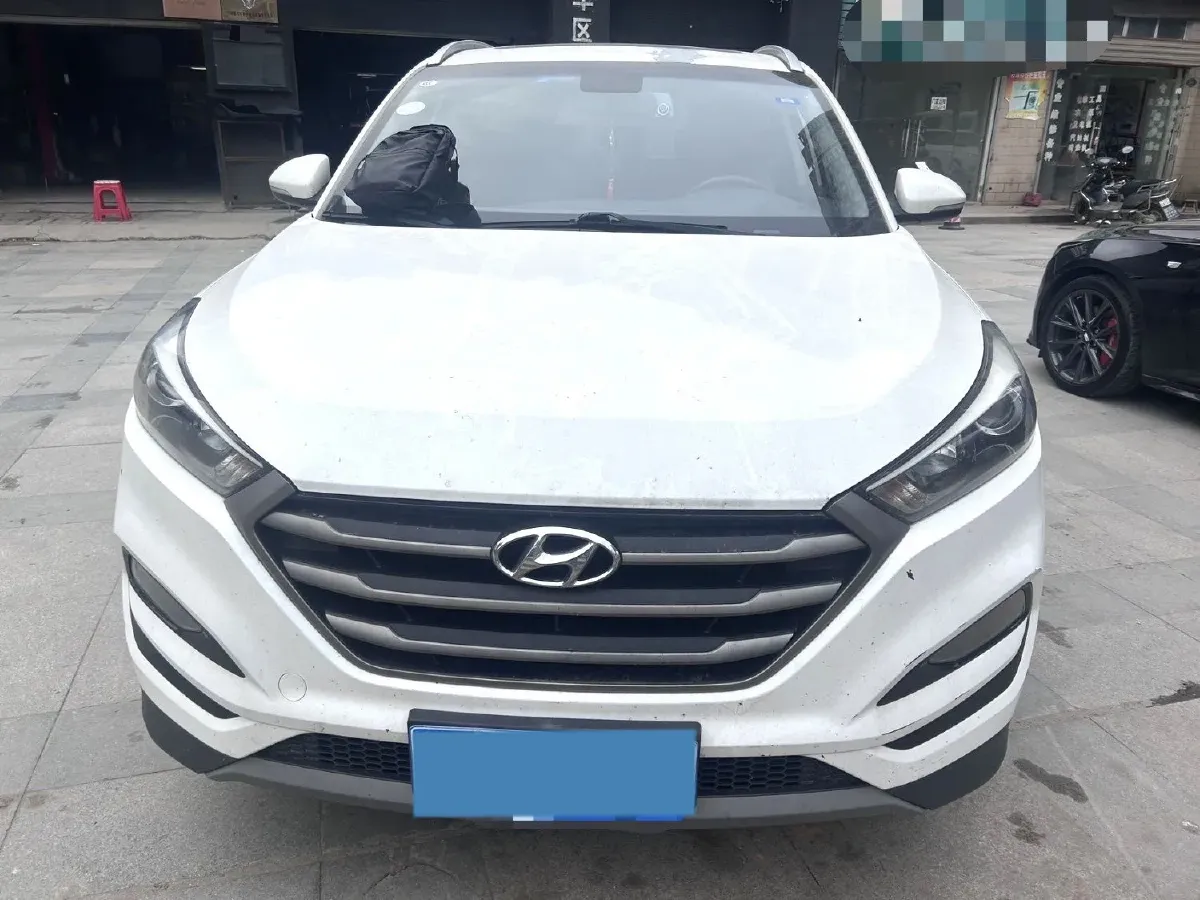 2015 Hyundai Tucson 1.6T 177HP L4 7DCT,autocango,china used car exporter,china ev exporter,chinese used car exporter,chinese used ev exporter
