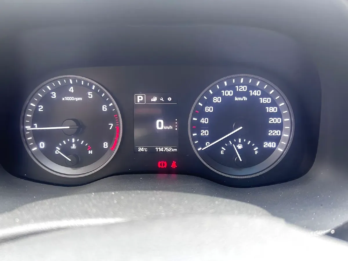 2015 Hyundai Tucson 1.6T 177HP L4 7DCT,autocango,china used car exporter,china ev exporter,chinese used car exporter,chinese used ev exporter