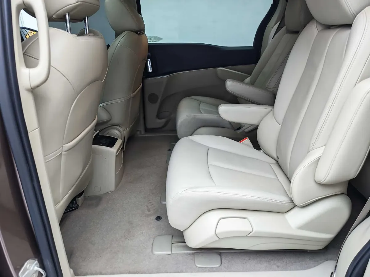 2018 Buick GL8 2.0T 260HP L4 6AT,autocango,china used car exporter,china ev exporter,chinese used car exporter,chinese used ev exporter