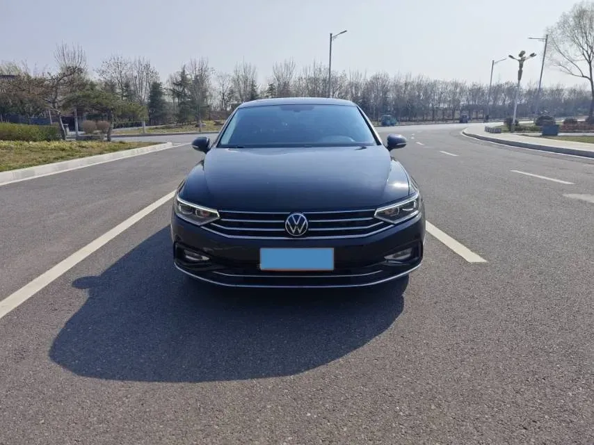 2020 Volkswagen Magotan 2.0T 186HP L4 7DCT,autocango,china used car exporter,china ev exporter,chinese used car exporter,chinese used ev exporter