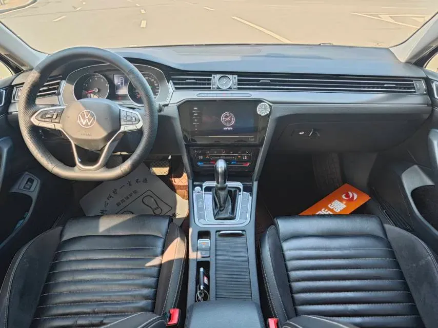 2020 Volkswagen Magotan 2.0T 186HP L4 7DCT,autocango,china used car exporter,china ev exporter,chinese used car exporter,chinese used ev exporter