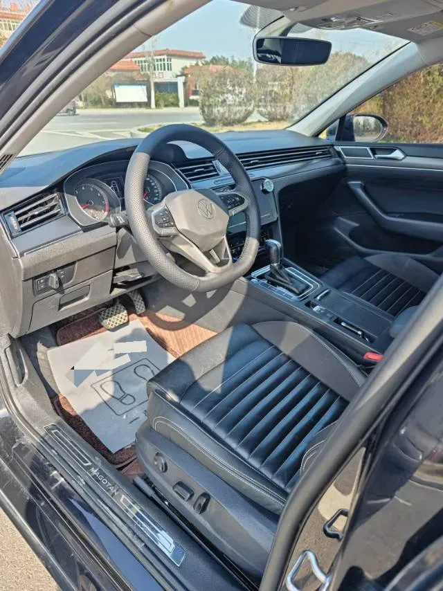 2020 Volkswagen Magotan 2.0T 186HP L4 7DCT,autocango,china used car exporter,china ev exporter,chinese used car exporter,chinese used ev exporter