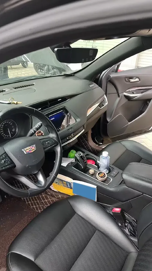 2018 Cadillac XT4 2.0T 241HP L4 9AT,autocango,china used car exporter,china ev exporter,chinese used car exporter,chinese used ev exporter