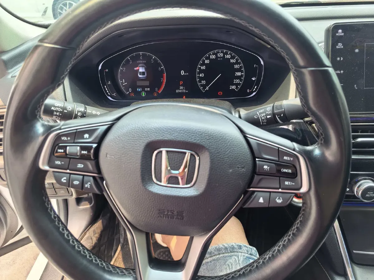 2022 Honda Accord 1.5T 194HP L4 CVT,autocango,china used car exporter,china ev exporter,chinese used car exporter,chinese used ev exporter