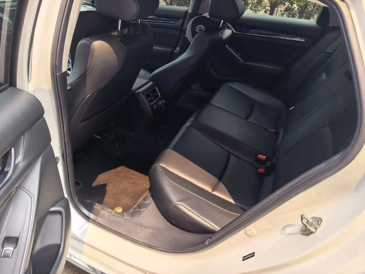 2022 Honda Accord 1.5T 194HP L4 CVT,autocango,china used car exporter,china ev exporter,chinese used car exporter,chinese used ev exporter