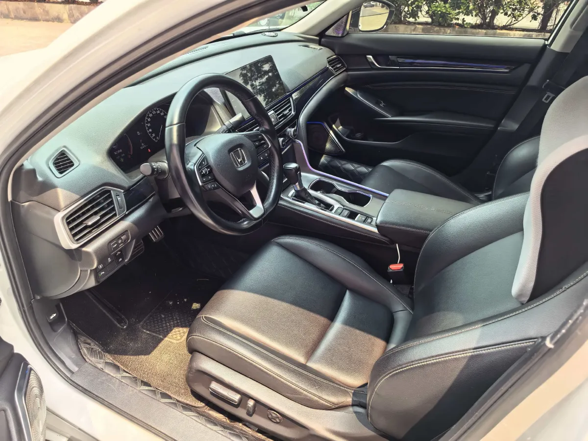 2022 Honda Accord 1.5T 194HP L4 CVT,autocango,china used car exporter,china ev exporter,chinese used car exporter,chinese used ev exporter