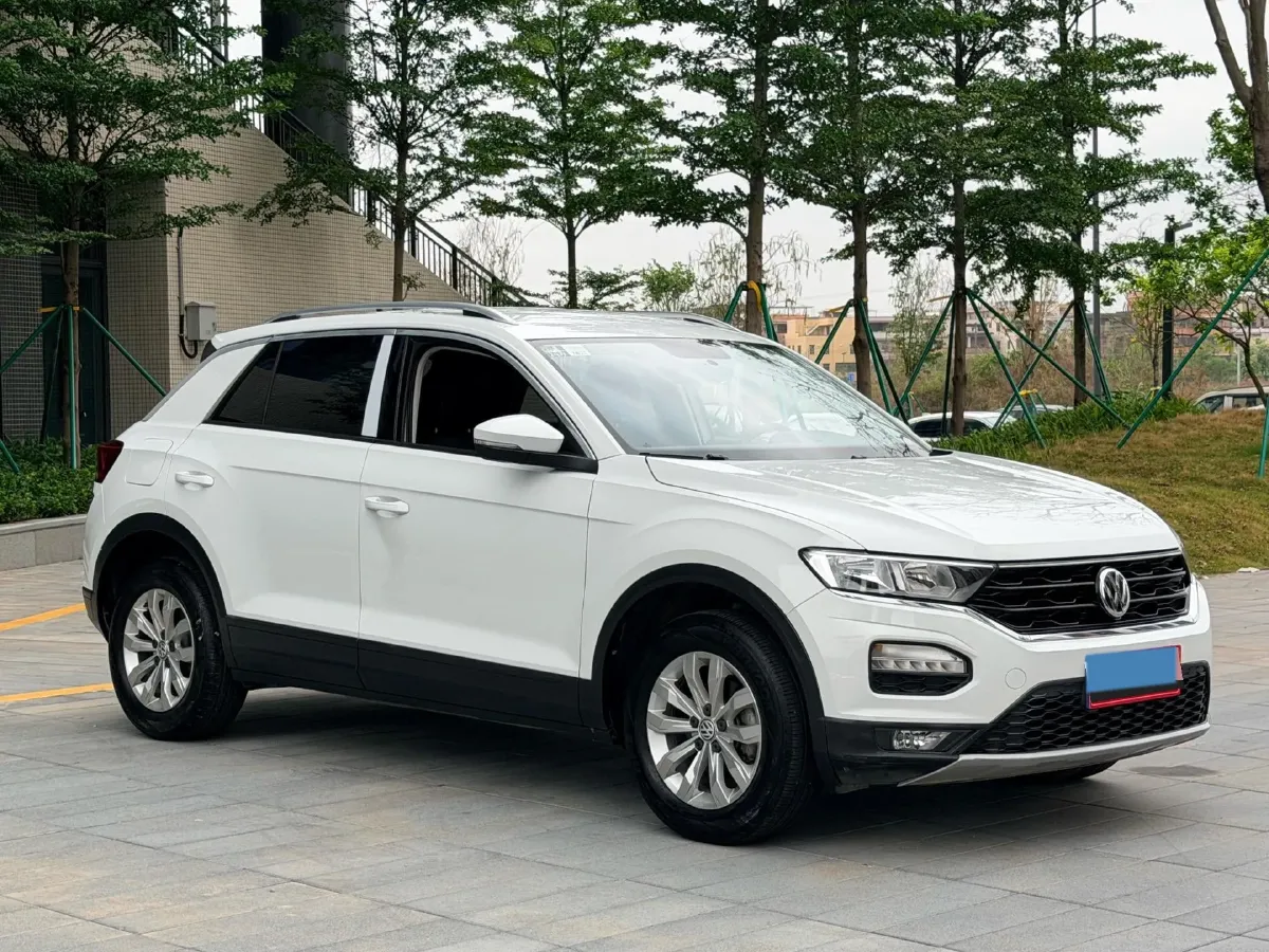 2019 Volkswagen T-Roc 1.4T 131HP L4 7DCT,autocango,china used car exporter,china ev exporter,chinese used car exporter,chinese used ev exporter