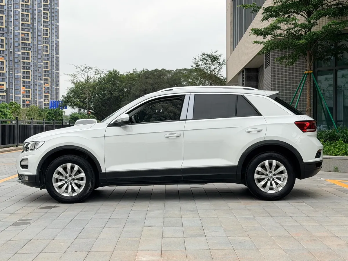 2019 Volkswagen T-Roc 1.4T 131HP L4 7DCT,autocango,china used car exporter,china ev exporter,chinese used car exporter,chinese used ev exporter