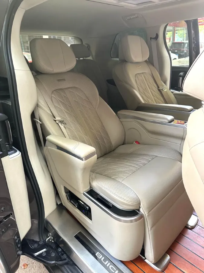 2021 Buick GL8 2.0T 237HP L4 9AT,autocango,china used car exporter,china ev exporter,chinese used car exporter,chinese used ev exporter