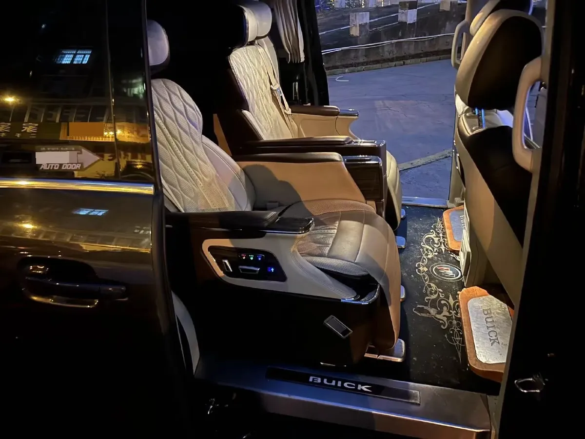 2021 Buick GL8 2.0T 237HP L4 9AT,autocango,china used car exporter,china ev exporter,chinese used car exporter,chinese used ev exporter
