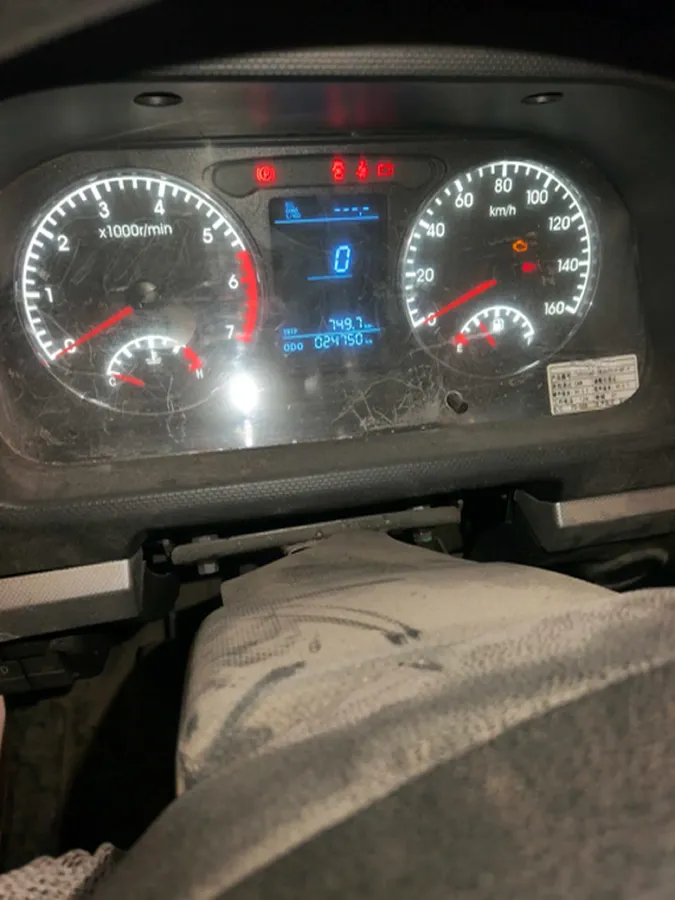 2022 BAIC RuiXiang RuiXiang X3 1.5L 113HP L4 5MT,autocango,china used car exporter,china ev exporter,chinese used car exporter,chinese used ev exporter