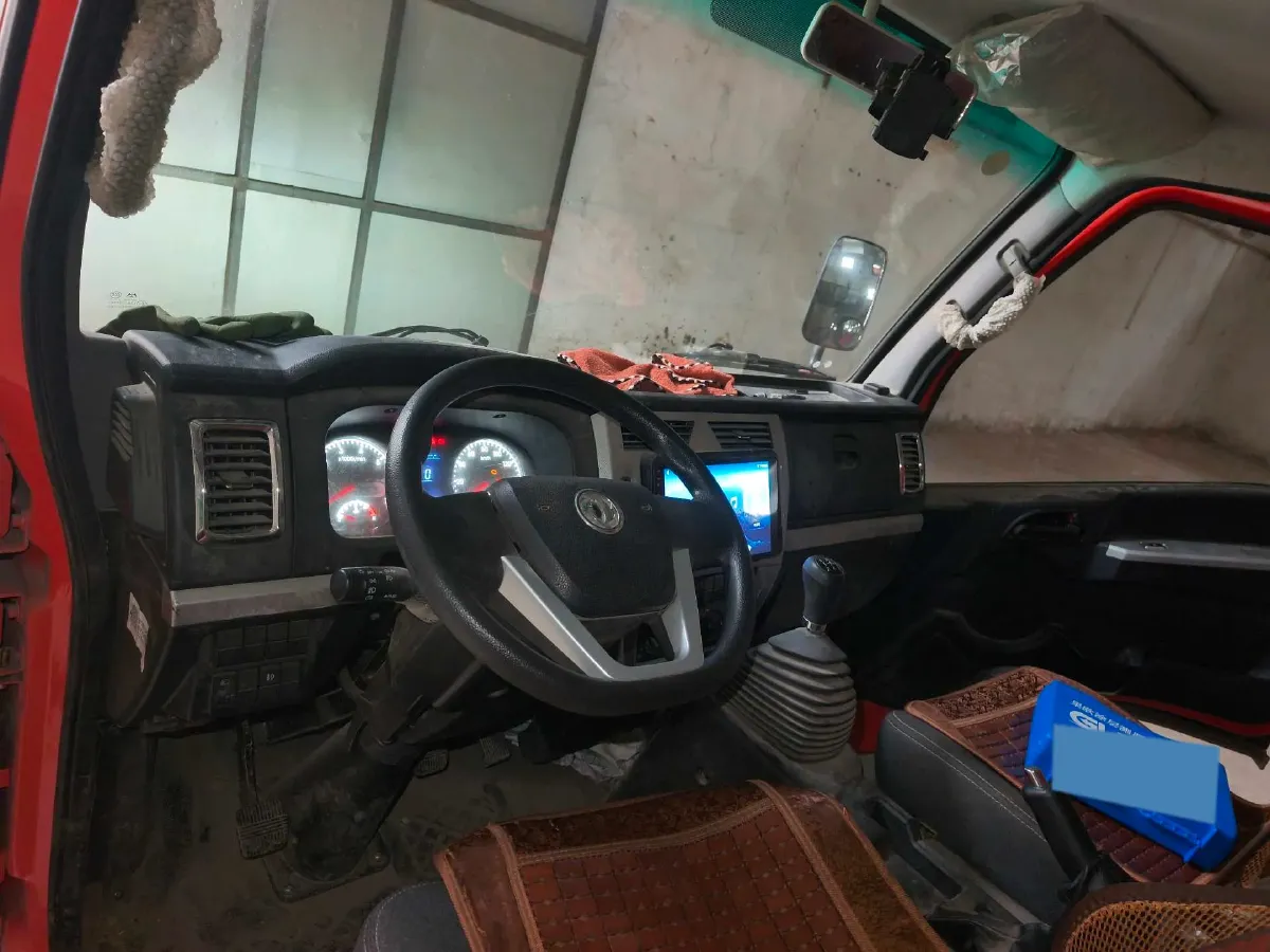 2022 BAIC RuiXiang RuiXiang X3 1.5L 113HP L4 5MT,autocango,china used car exporter,china ev exporter,chinese used car exporter,chinese used ev exporter