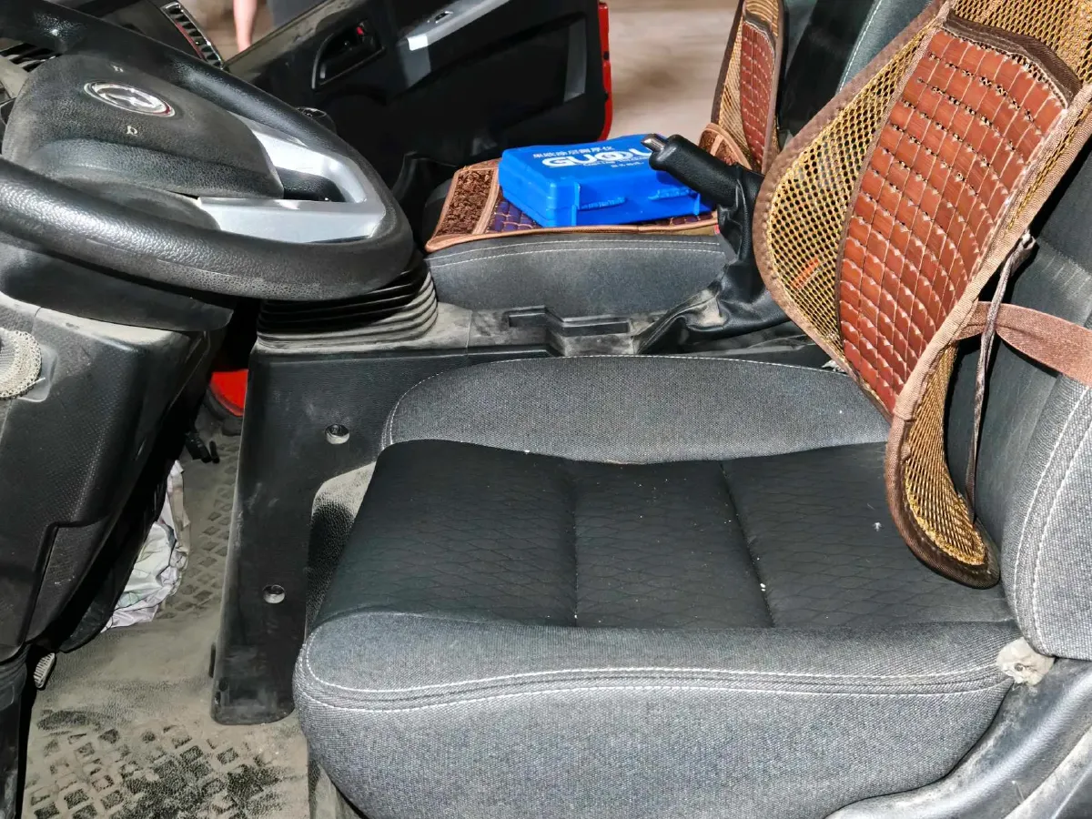 2022 BAIC RuiXiang RuiXiang X3 1.5L 113HP L4 5MT,autocango,china used car exporter,china ev exporter,chinese used car exporter,chinese used ev exporter