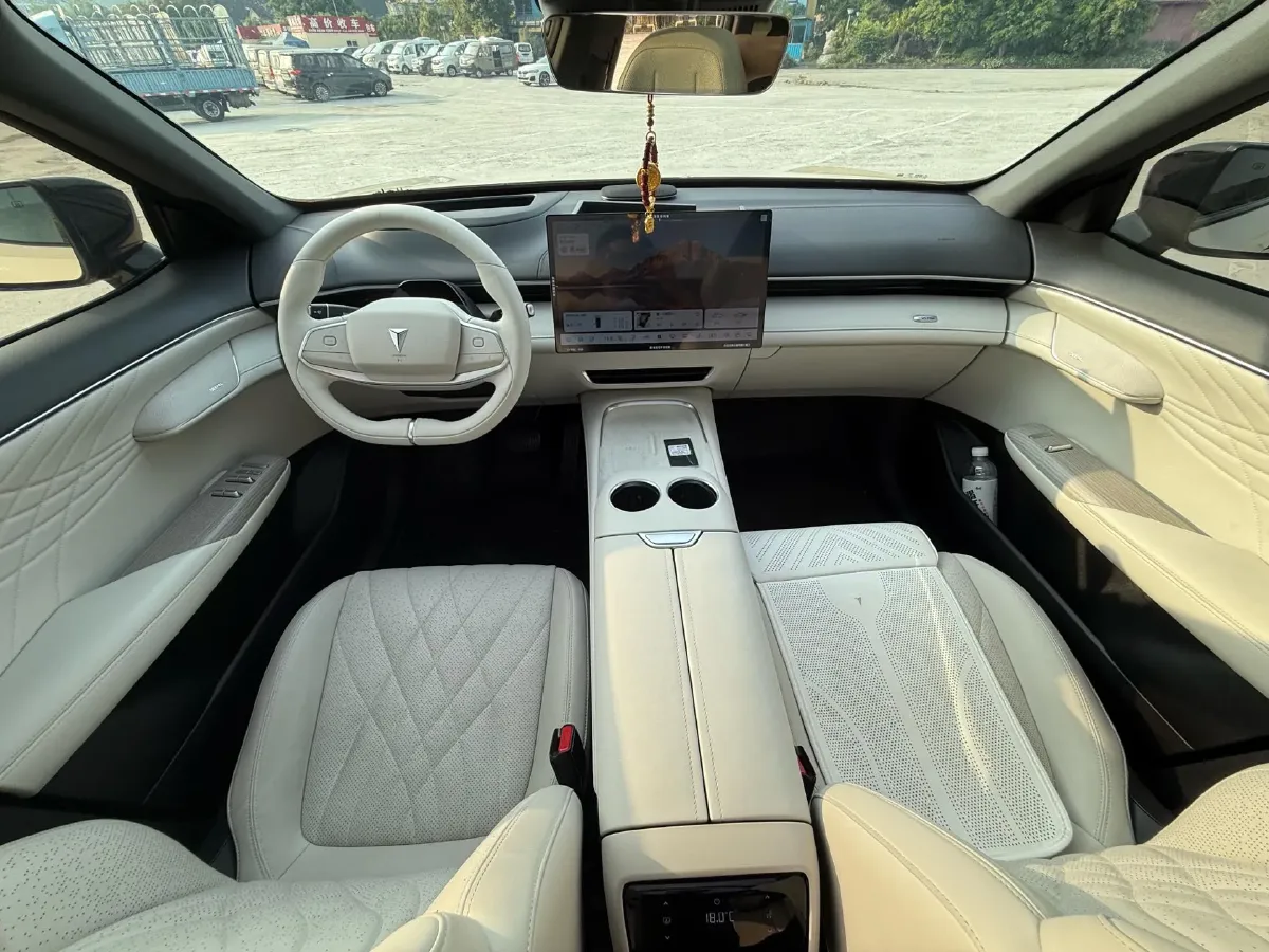 2023 Deepal S07 BEV 79.97KWH,autocango,china used car exporter,china ev exporter,chinese used car exporter,chinese used ev exporter