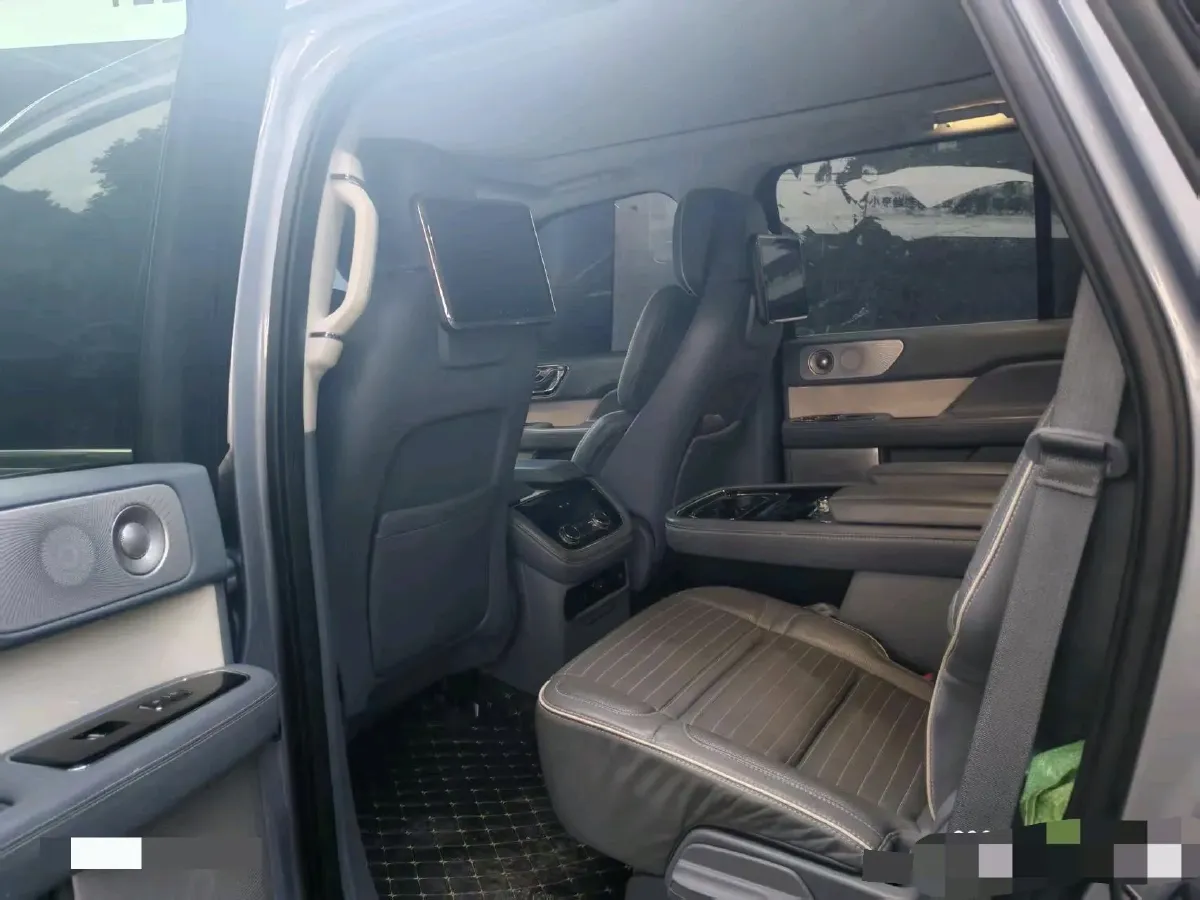 2019 Lincoln Navigator 3.5T 388HP V6 10AT,autocango,china used car exporter,china ev exporter,chinese used car exporter,chinese used ev exporter