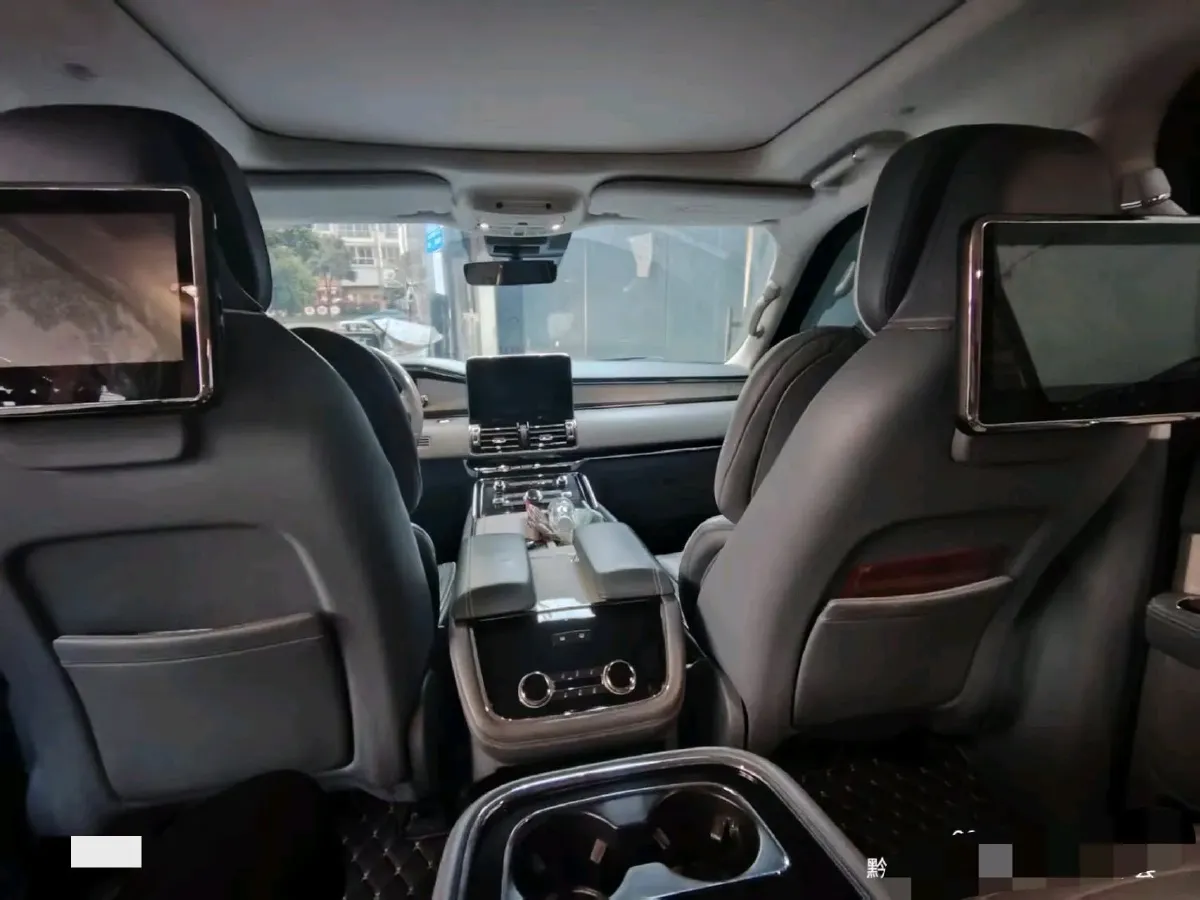 2019 Lincoln Navigator 3.5T 388HP V6 10AT,autocango,china used car exporter,china ev exporter,chinese used car exporter,chinese used ev exporter