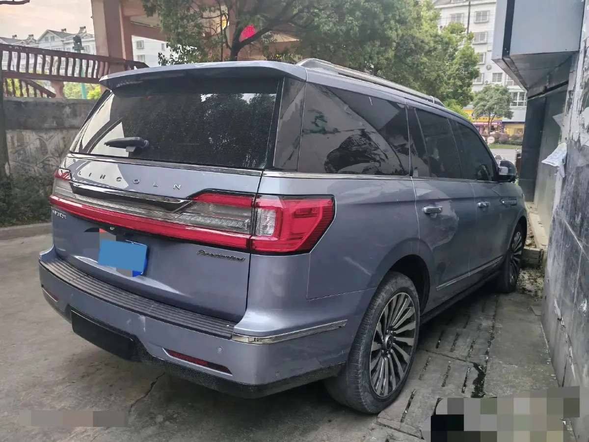 2019 Lincoln Navigator 3.5T 388HP V6 10AT,autocango,china used car exporter,china ev exporter,chinese used car exporter,chinese used ev exporter