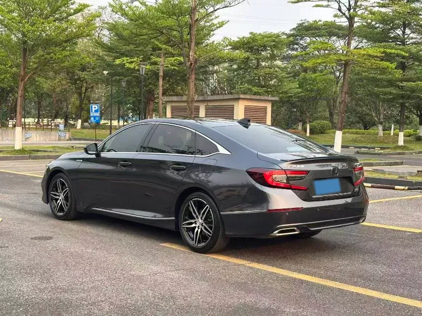 2022 Honda Accord 1.5T 194HP L4 CVT,autocango,china used car exporter,china ev exporter,chinese used car exporter,chinese used ev exporter