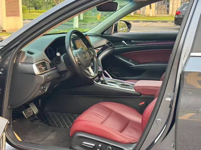 2022 Honda Accord 1.5T 194HP L4 CVT,autocango,china used car exporter,china ev exporter,chinese used car exporter,chinese used ev exporter