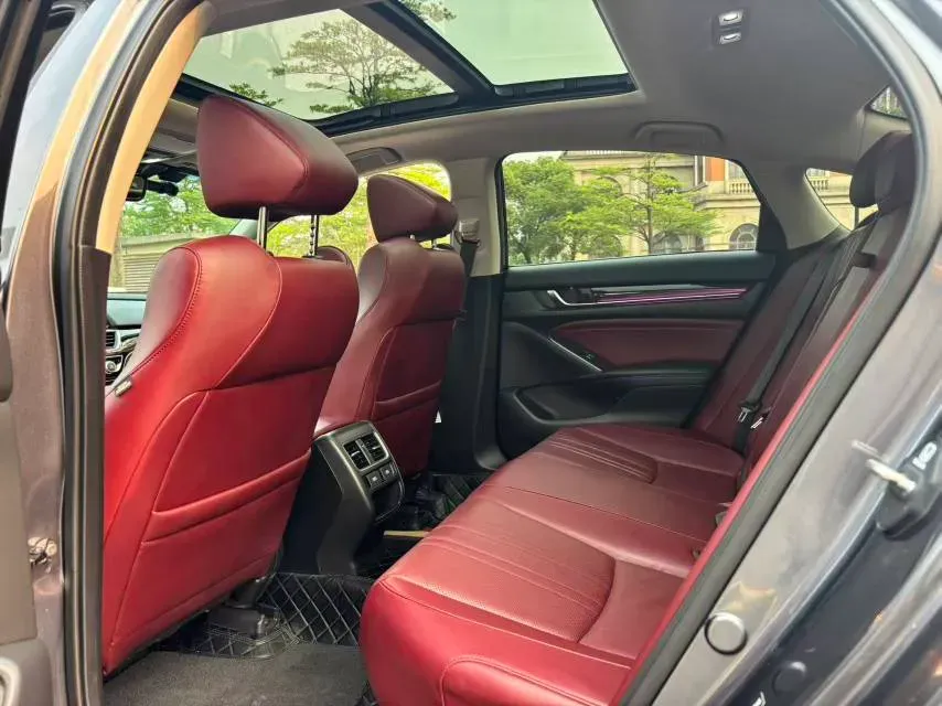 2022 Honda Accord 1.5T 194HP L4 CVT,autocango,china used car exporter,china ev exporter,chinese used car exporter,chinese used ev exporter