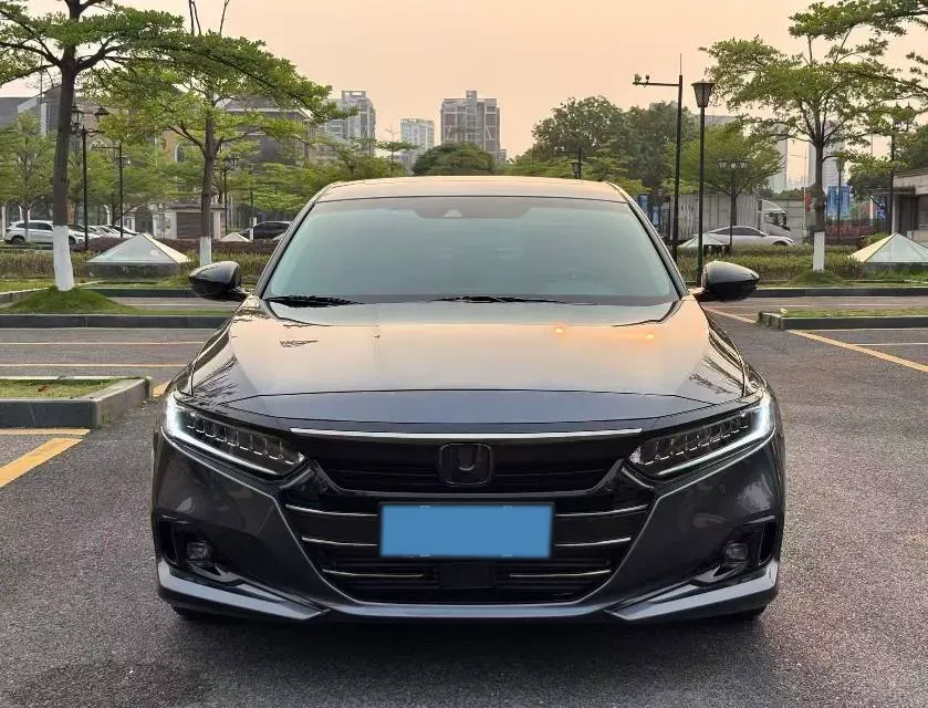 2022 Honda Accord 1.5T 194HP L4 CVT,autocango,china used car exporter,china ev exporter,chinese used car exporter,chinese used ev exporter