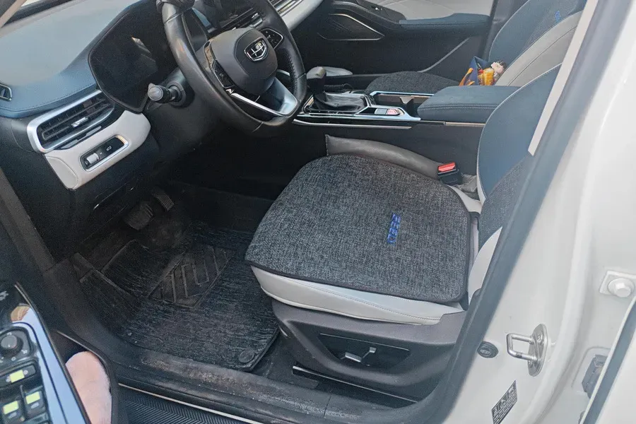 2022 Geely Emgrand 1.5L 114HP L4 CVT,autocango,china used car exporter,china ev exporter,chinese used car exporter,chinese used ev exporter