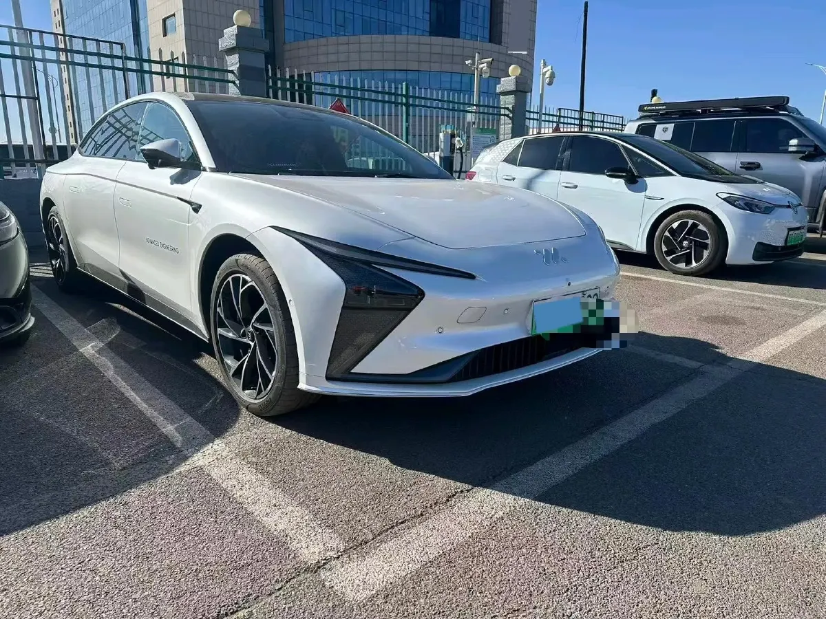 2022 IM L7 BEV 90KWH,autocango,china used car exporter,china ev exporter,chinese used car exporter,chinese used ev exporter
