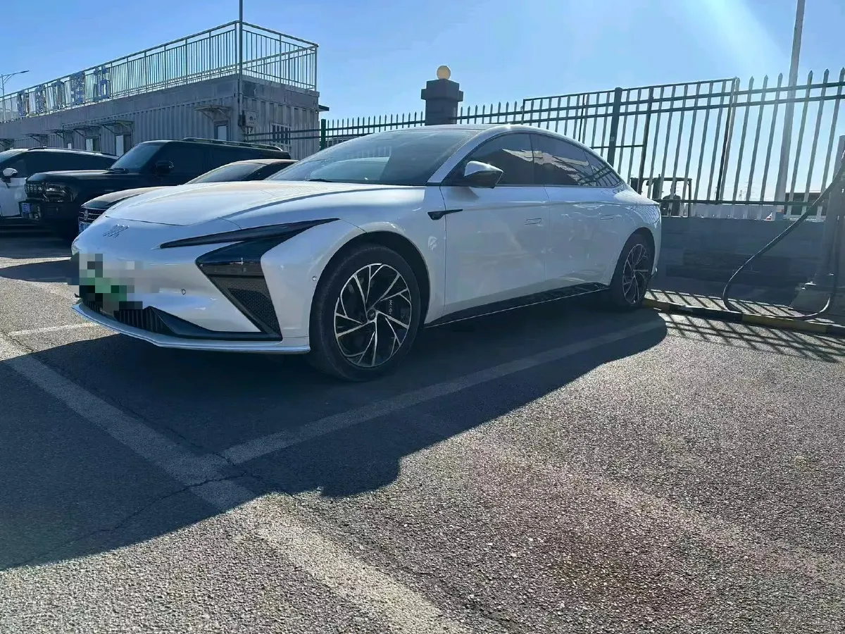 2022 IM L7 BEV 90KWH,autocango,china used car exporter,china ev exporter,chinese used car exporter,chinese used ev exporter