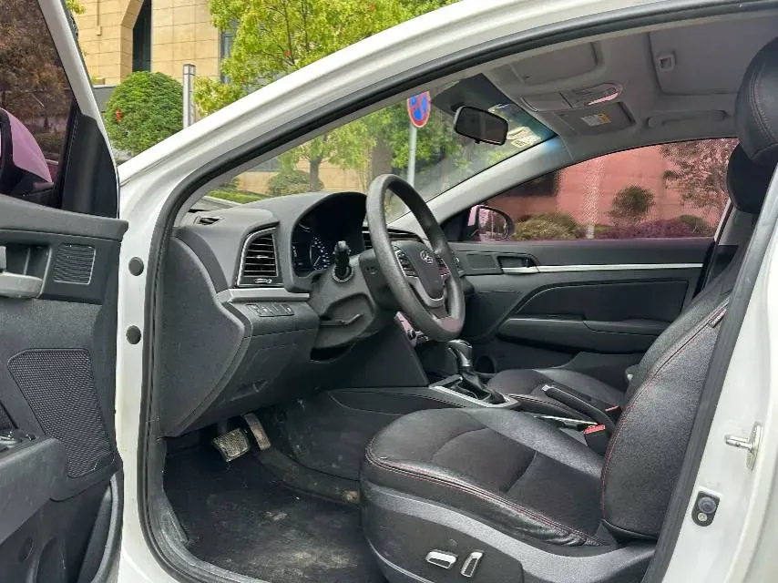 2016 Hyundai Elantra 1.6L 130HP L4 6AT,autocango,china used car exporter,china ev exporter,chinese used car exporter,chinese used ev exporter