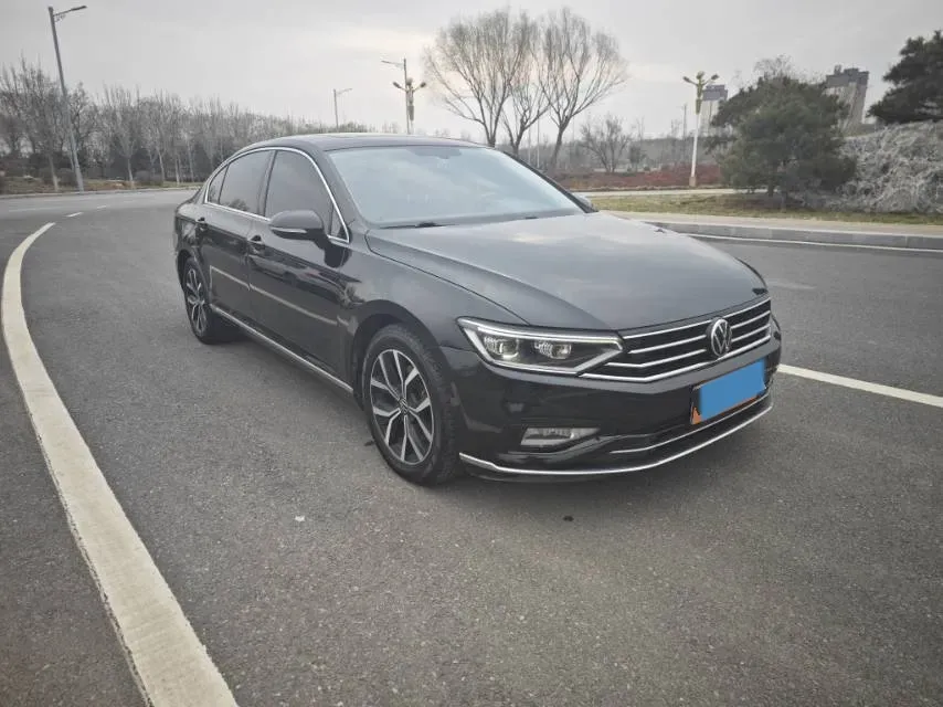 2020 Volkswagen Magotan 2.0T 186HP L4 7DCT,autocango,china used car exporter,china ev exporter,chinese used car exporter,chinese used ev exporter