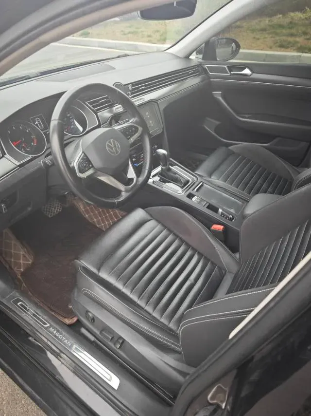2020 Volkswagen Magotan 2.0T 186HP L4 7DCT,autocango,china used car exporter,china ev exporter,chinese used car exporter,chinese used ev exporter