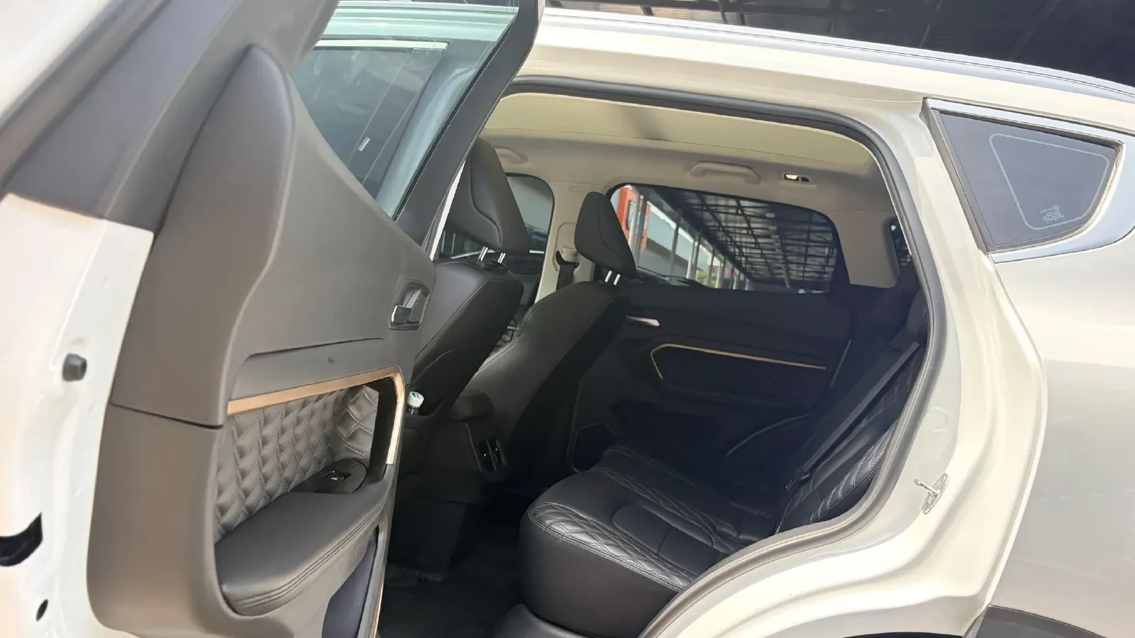 2021 Haval H6 1.5T 169HP L4 7DCT,autocango,china used car exporter,china ev exporter,chinese used car exporter,chinese used ev exporter