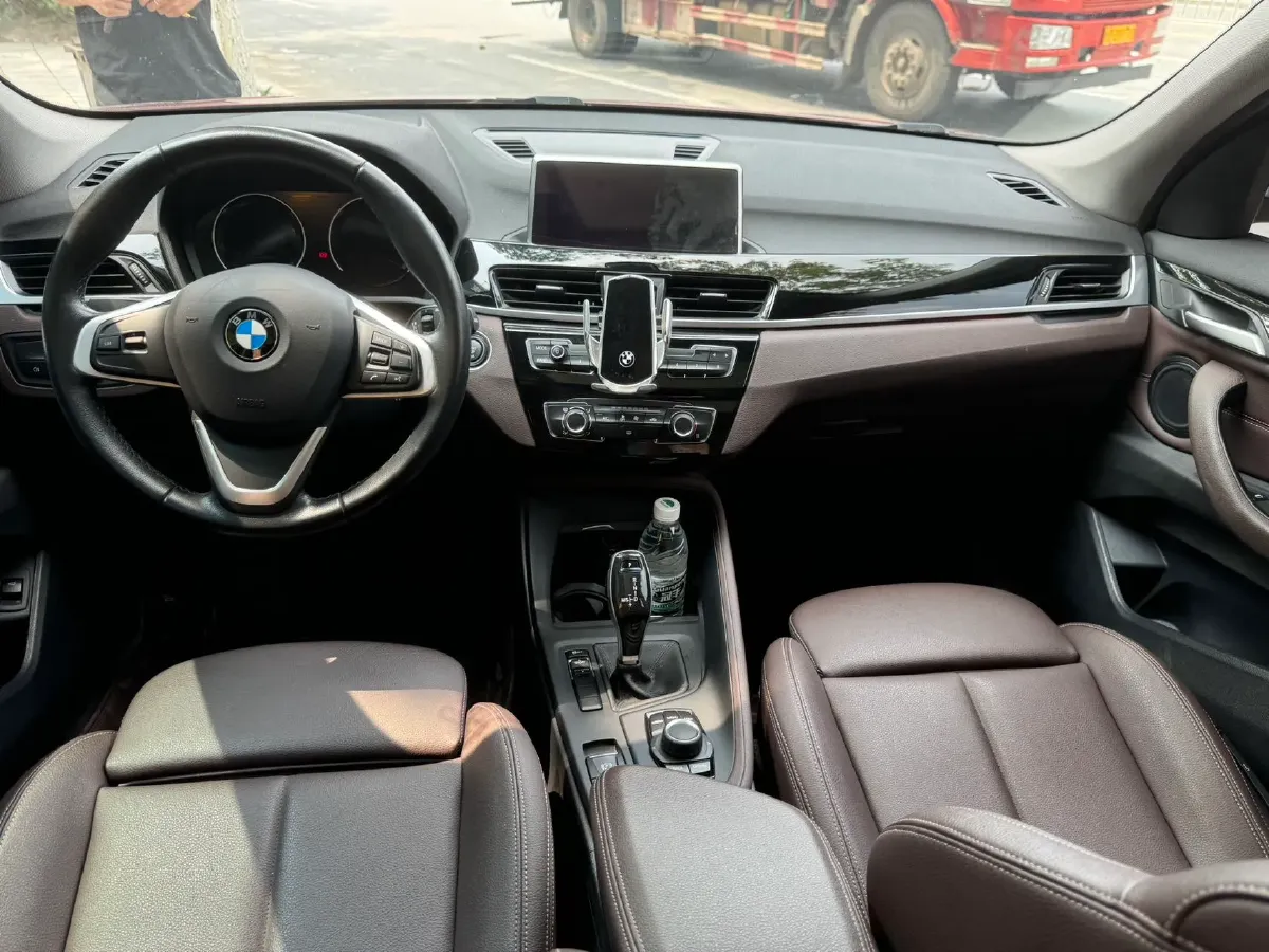 2020 BMW X1 1.5T 140HP L3 7DCT,autocango,china used car exporter,china ev exporter,chinese used car exporter,chinese used ev exporter