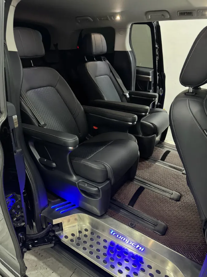 2021 GAC Trumpchi M8 2.0T 252HP L4 8AT,autocango,china used car exporter,china ev exporter,chinese used car exporter,chinese used ev exporter