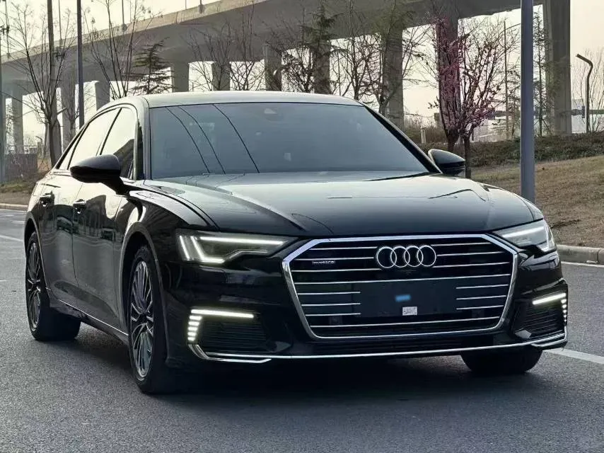 2019 Audi A6L 2.0T 224HP L4 7DCT,autocango,china used car exporter,china ev exporter,chinese used car exporter,chinese used ev exporter