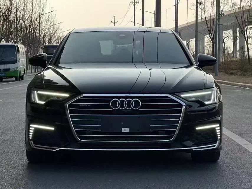 2019 Audi A6L 2.0T 224HP L4 7DCT,autocango,china used car exporter,china ev exporter,chinese used car exporter,chinese used ev exporter