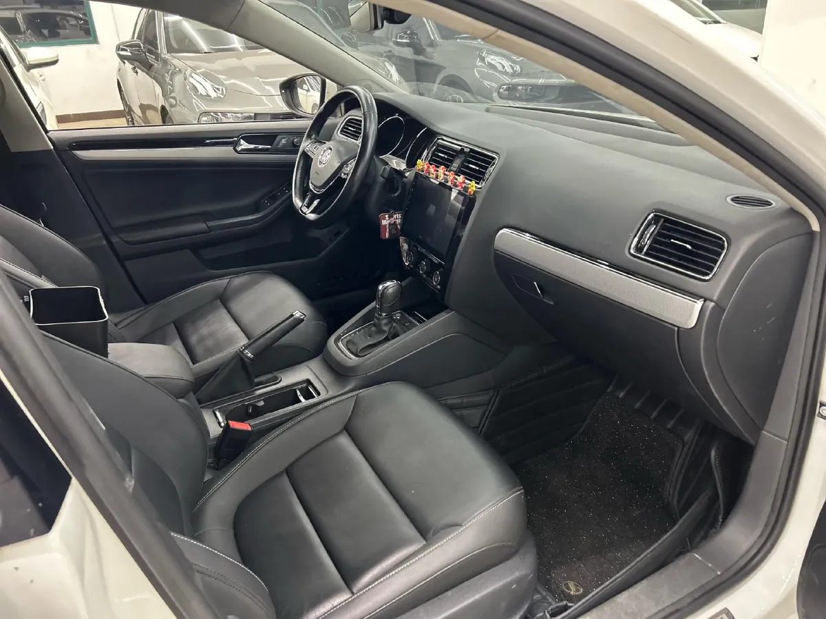 2018 Volkswagen Bora 1.4T 131HP L4 7DCT,autocango,china used car exporter,china ev exporter,chinese used car exporter,chinese used ev exporter