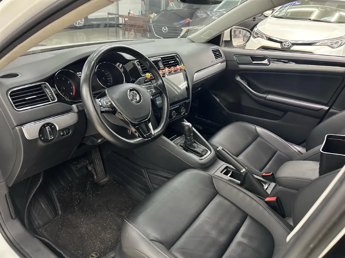 2018 Volkswagen Bora 1.4T 131HP L4 7DCT,autocango,china used car exporter,china ev exporter,chinese used car exporter,chinese used ev exporter