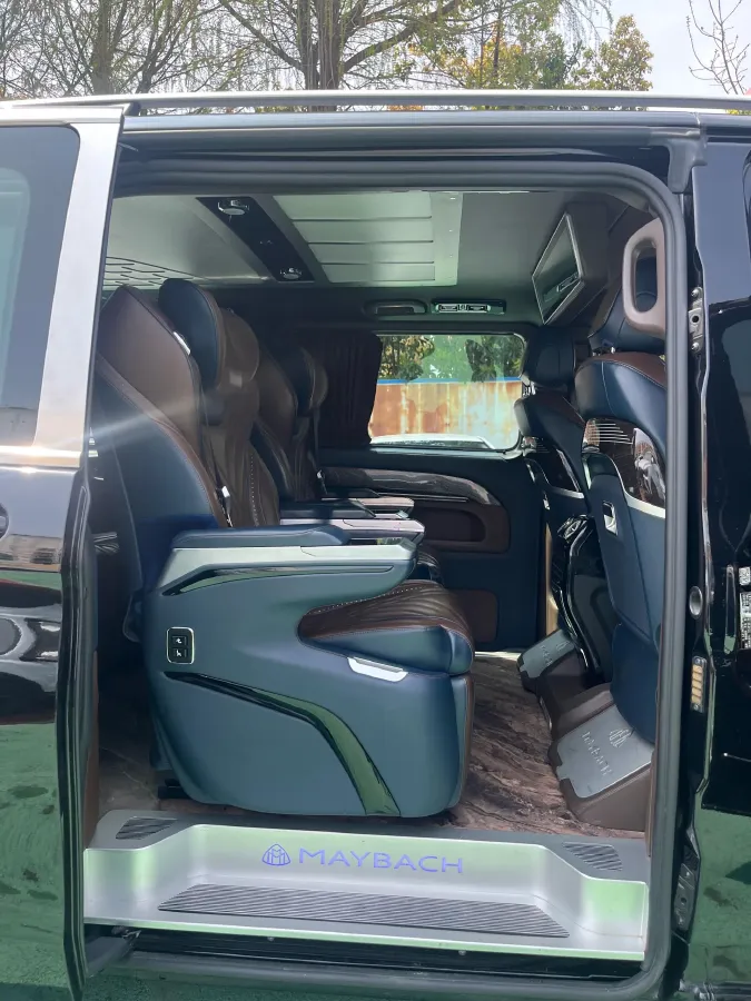 2021 Mercedes-Benz Vito 2.0T 211HP L4 9AT,autocango,china used car exporter,china ev exporter,chinese used car exporter,chinese used ev exporter