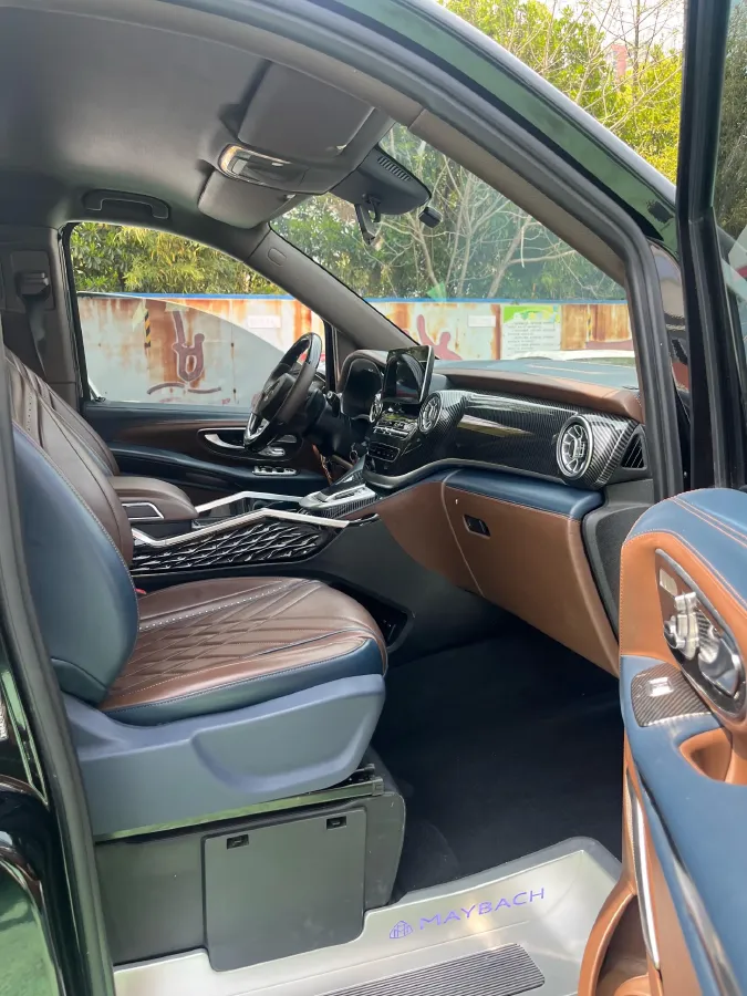 2021 Mercedes-Benz Vito 2.0T 211HP L4 9AT,autocango,china used car exporter,china ev exporter,chinese used car exporter,chinese used ev exporter