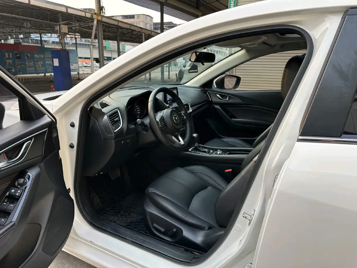 2017 Mazda 3 Axela 2.0L 158HP L4 6AT,autocango,china used car exporter,china ev exporter,chinese used car exporter,chinese used ev exporter