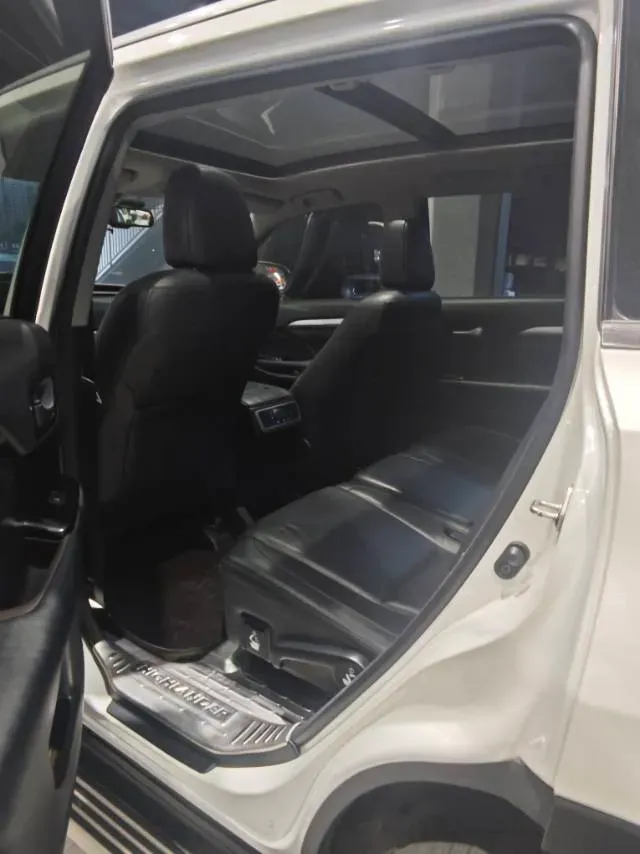 2017 Toyota Highlander 2.0T 220HP L4 6AT,autocango,china used car exporter,china ev exporter,chinese used car exporter,chinese used ev exporter