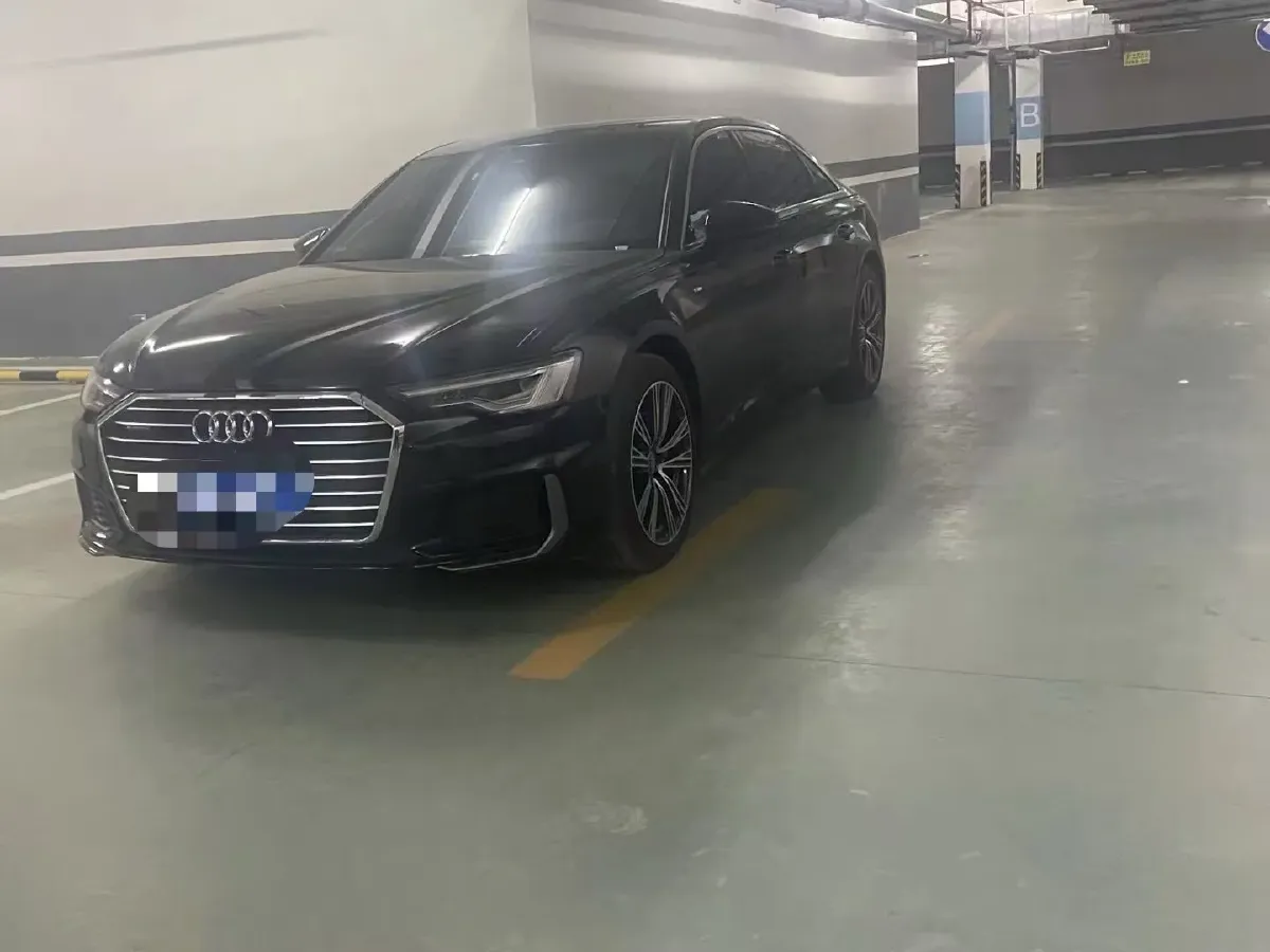 2021 Audi A6L 2.0T 190HP L4 7DCT,autocango,china used car exporter,china ev exporter,chinese used car exporter,chinese used ev exporter