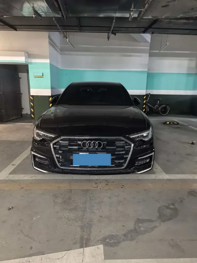 2021 Audi A6L 2.0T 190HP L4 7DCT,autocango,china used car exporter,china ev exporter,chinese used car exporter,chinese used ev exporter