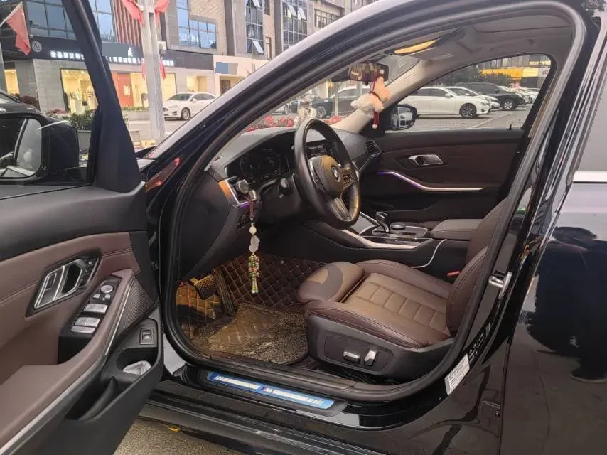 2020 BMW 3 Series 2.0T 184HP L4 8AT,autocango,china used car exporter,china ev exporter,chinese used car exporter,chinese used ev exporter