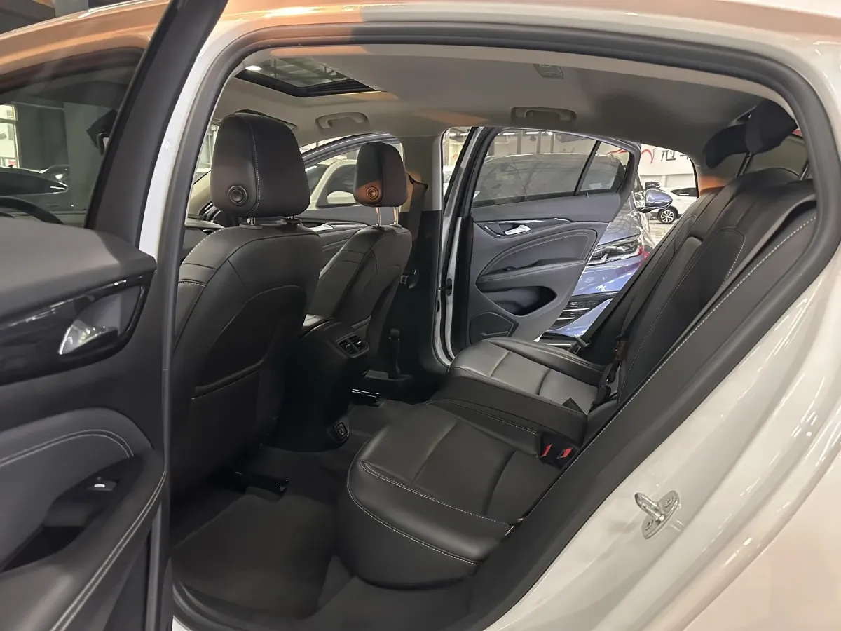 2024 Buick Regal 1.5T 169HP L4 9AT,autocango,china used car exporter,china ev exporter,chinese used car exporter,chinese used ev exporter